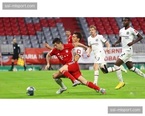 拜仁官方宣布功勋球员格雷罗将于今夏自由身离队